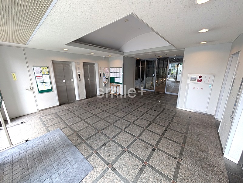ファミールタワープラザ岡山イーストタワー 共用部写真（エントランス）