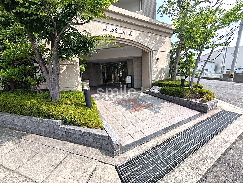アルファステイツ青江 共用部写真（エントランス）