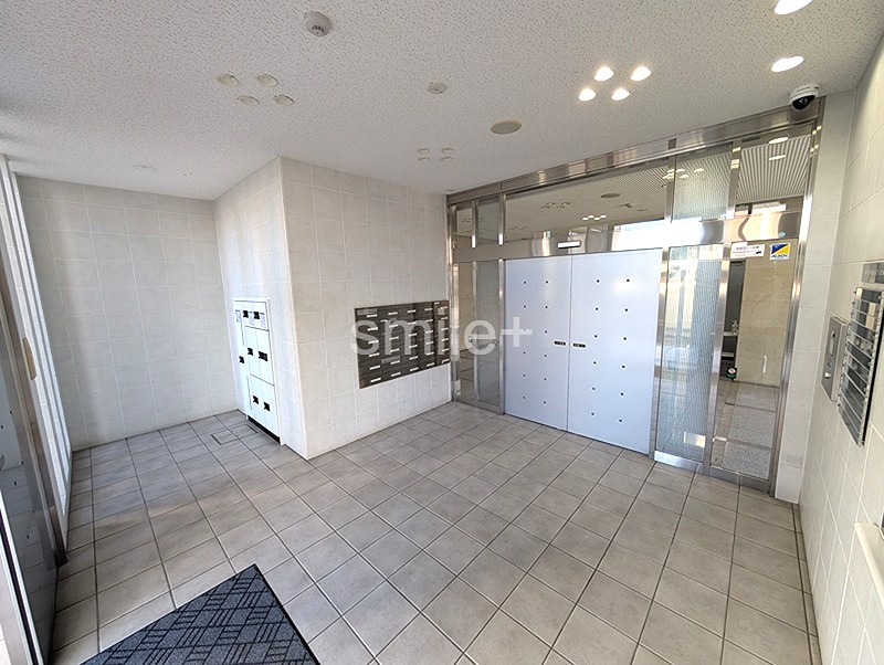 プログレス鹿田本町 共用部写真（エントランス）