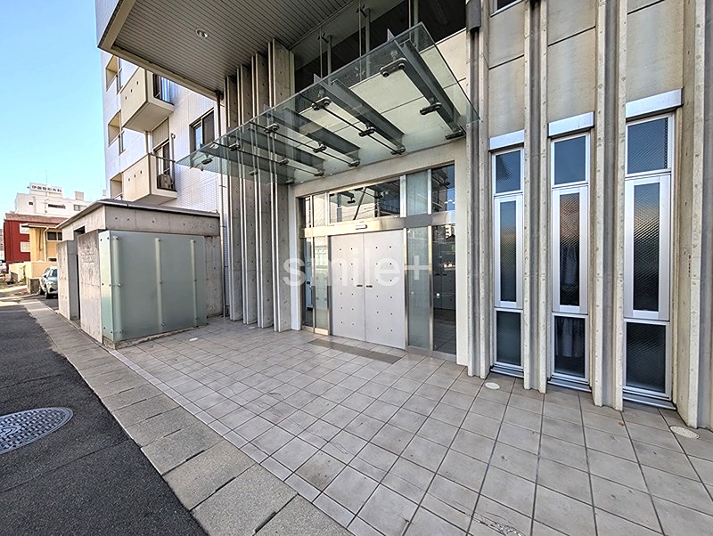 プログレス鹿田本町 共用部写真（エントランス）