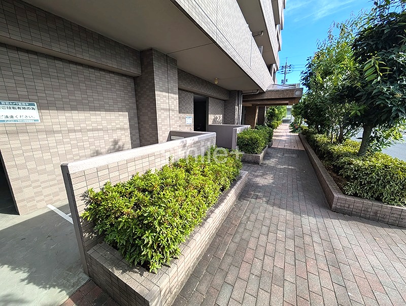 ディアステージ奥田公園 共用部写真（エントランス）