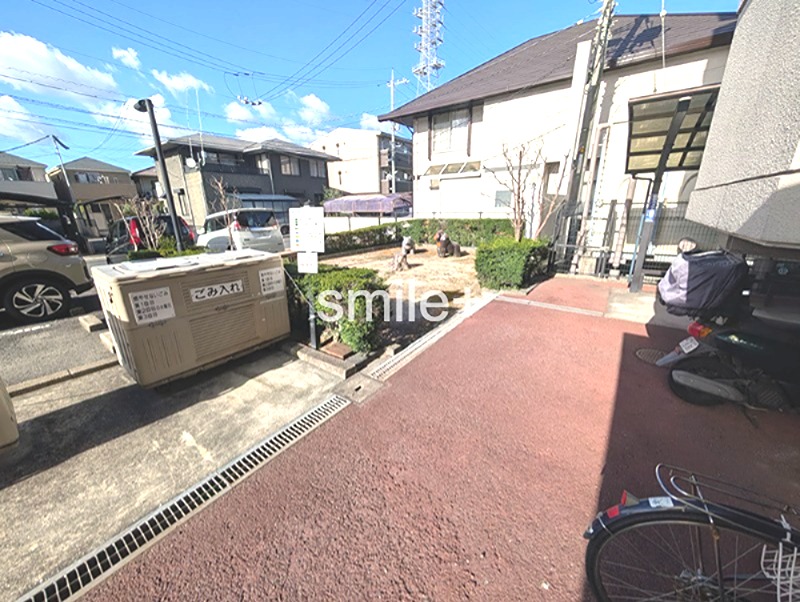 ダイヤパレスパークサイド今 現地写真（庭）