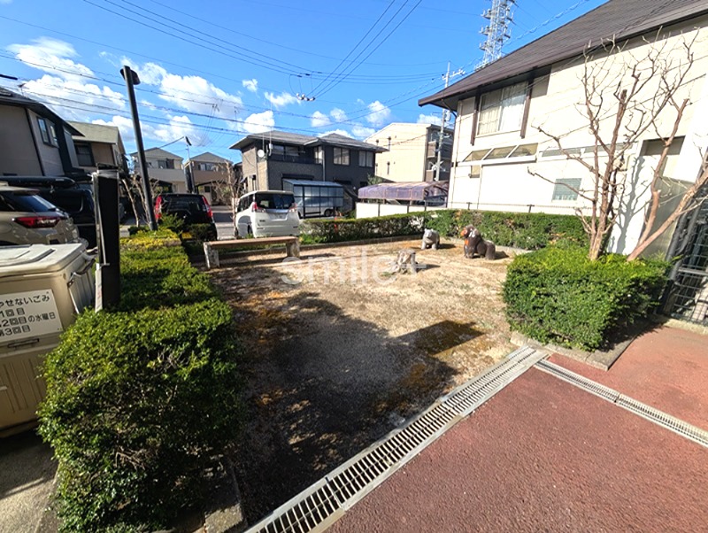 ダイヤパレスパークサイド今 現地写真（庭）