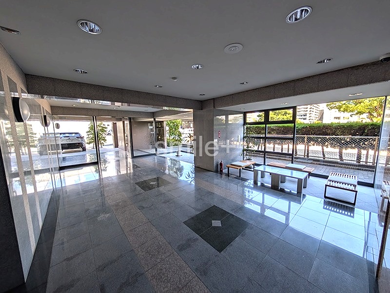 アルファステイツ新屋敷公園 共用部写真（ロビー）
