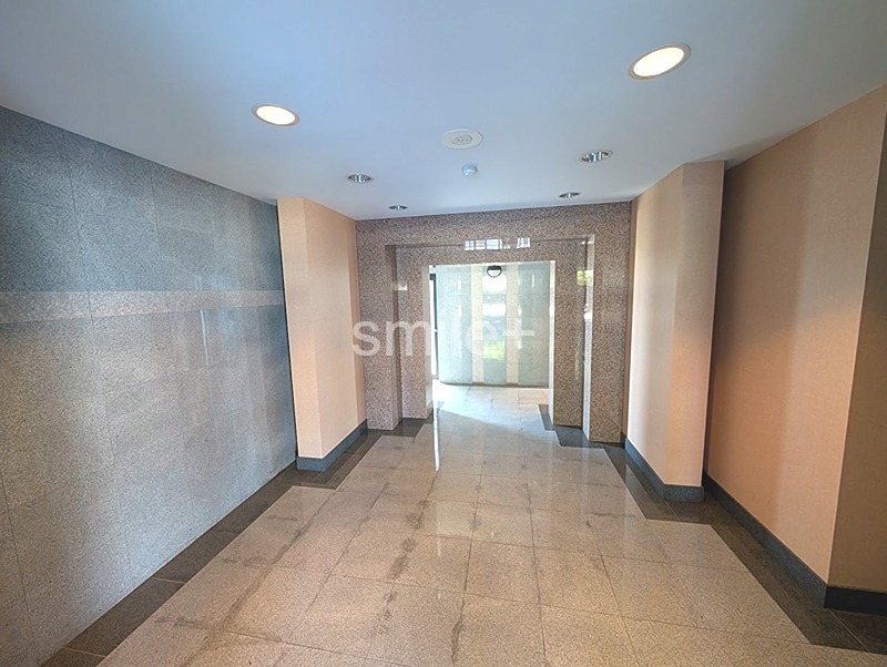 アルファステイツ新屋敷公園 共用部写真（ロビー）