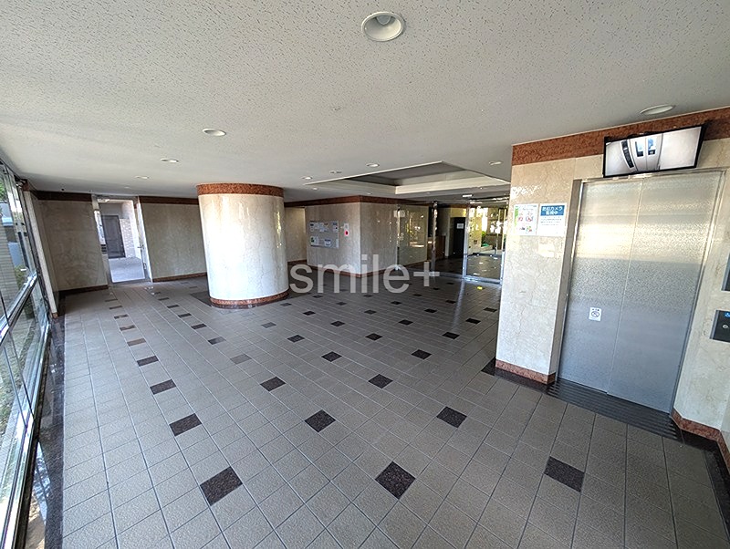 サーパス津高台通り一番館 共用部写真（ロビー）
