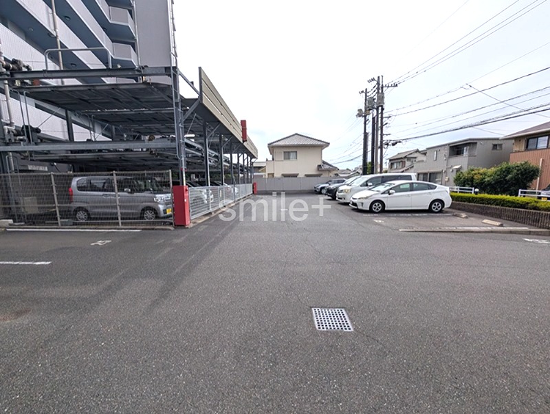 フローレンス野田グランドアーク弐番館 共用部写真（駐車場）