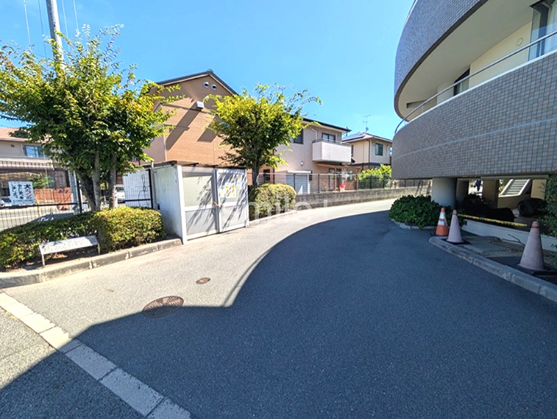 アルファステイツ泉田 共用部写真（エントランス）