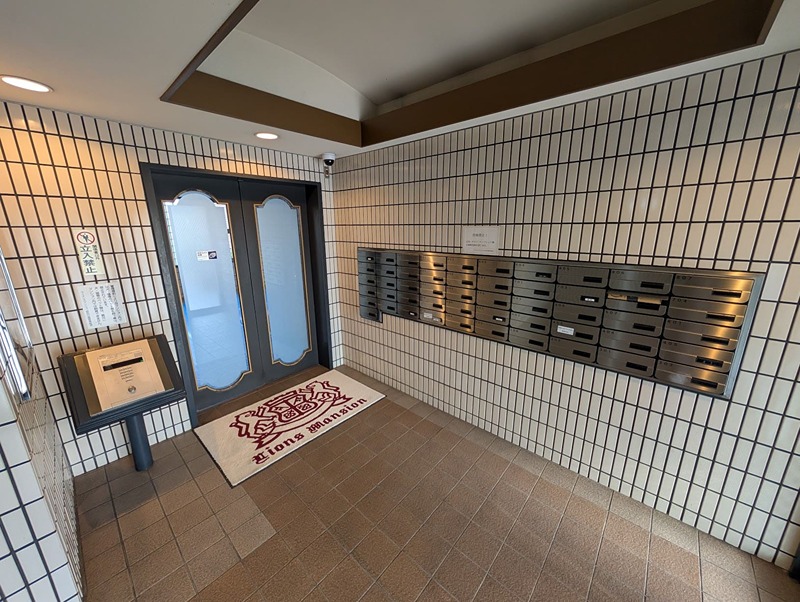 ライオンズマンション野田公園 共用部写真（エントランス）