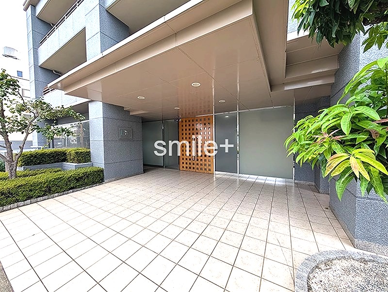 フォレストビュータワー鹿田壱番館 共用部写真（エントランス）