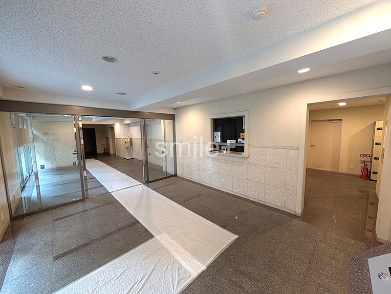 リビンコート問屋町タワー 共用部写真（ロビー）