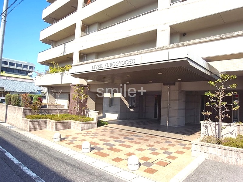 リベール古京町 共用部写真（エントランス）