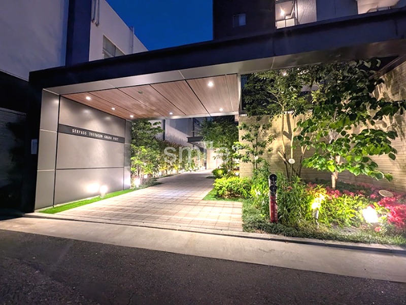 サーパス問屋町グランフォート 共用部写真（エントランス）