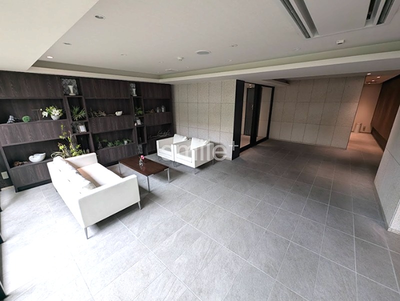 サーパス問屋町グランフォート 共用部写真（ロビー）