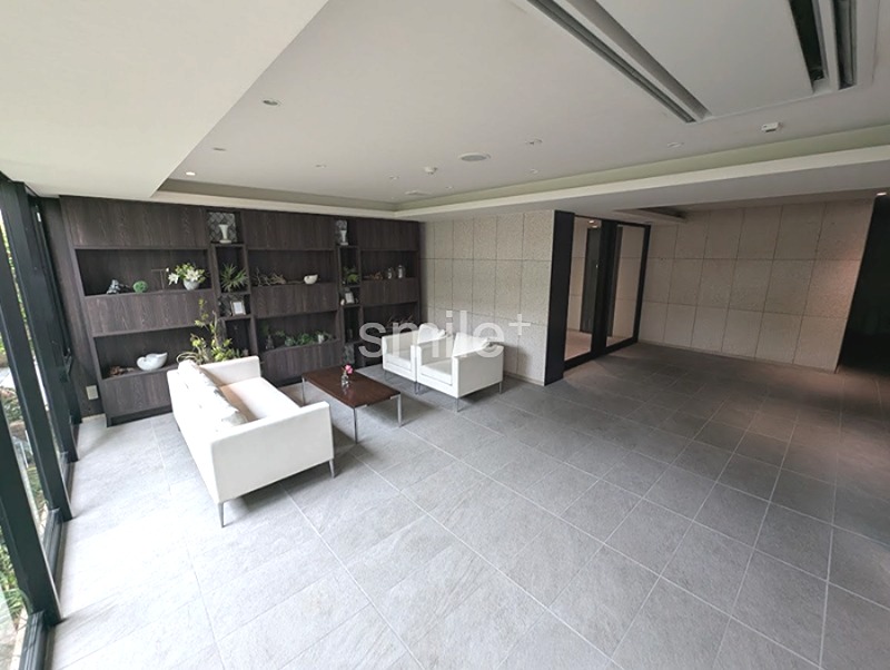 サーパス問屋町グランフォート 共用部写真（ロビー）