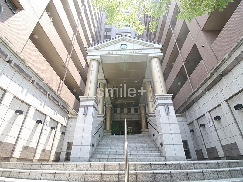 アルファステイツ岡山駅前 共用部写真（エントランス）